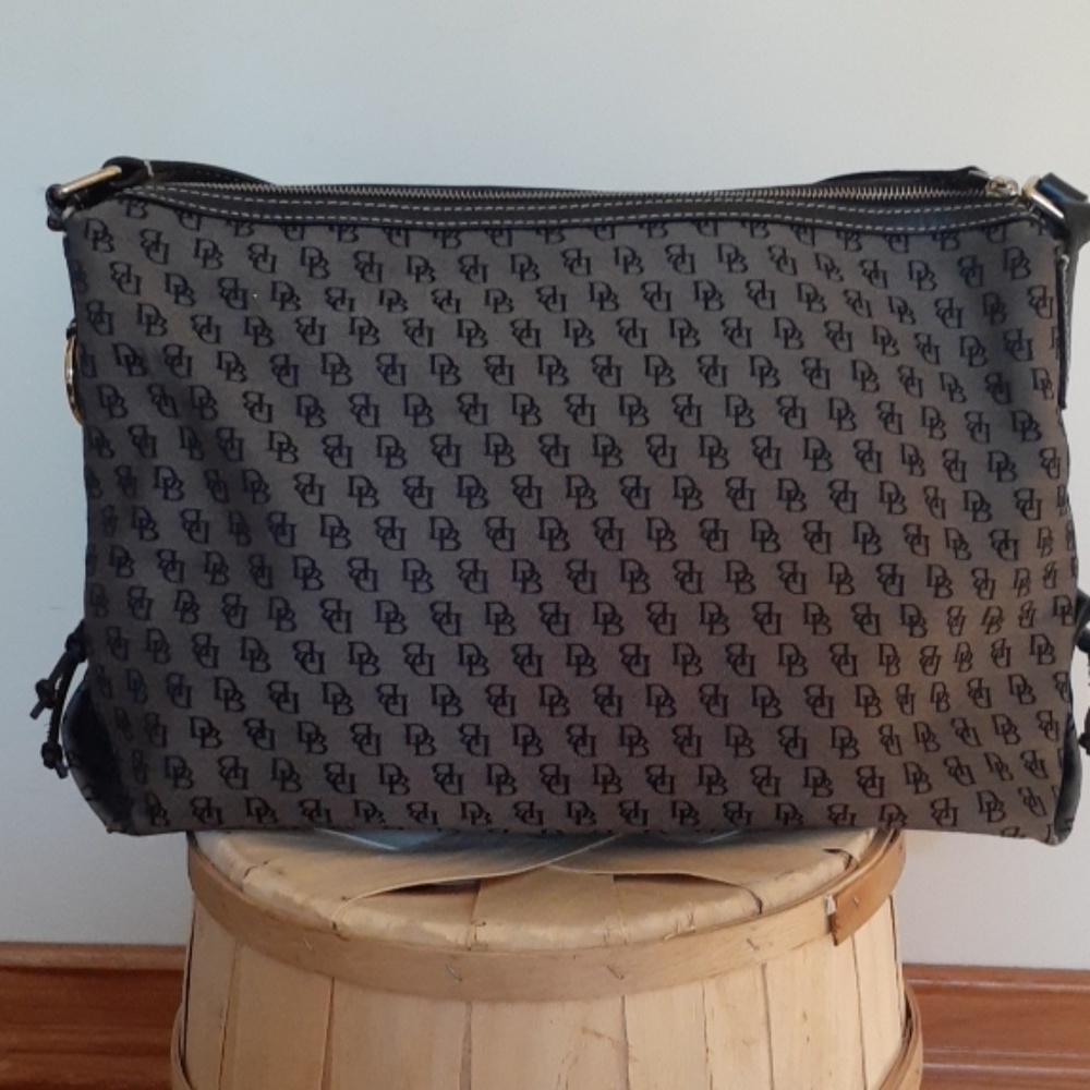 Dooney & Bourke Large Shoulder Bag